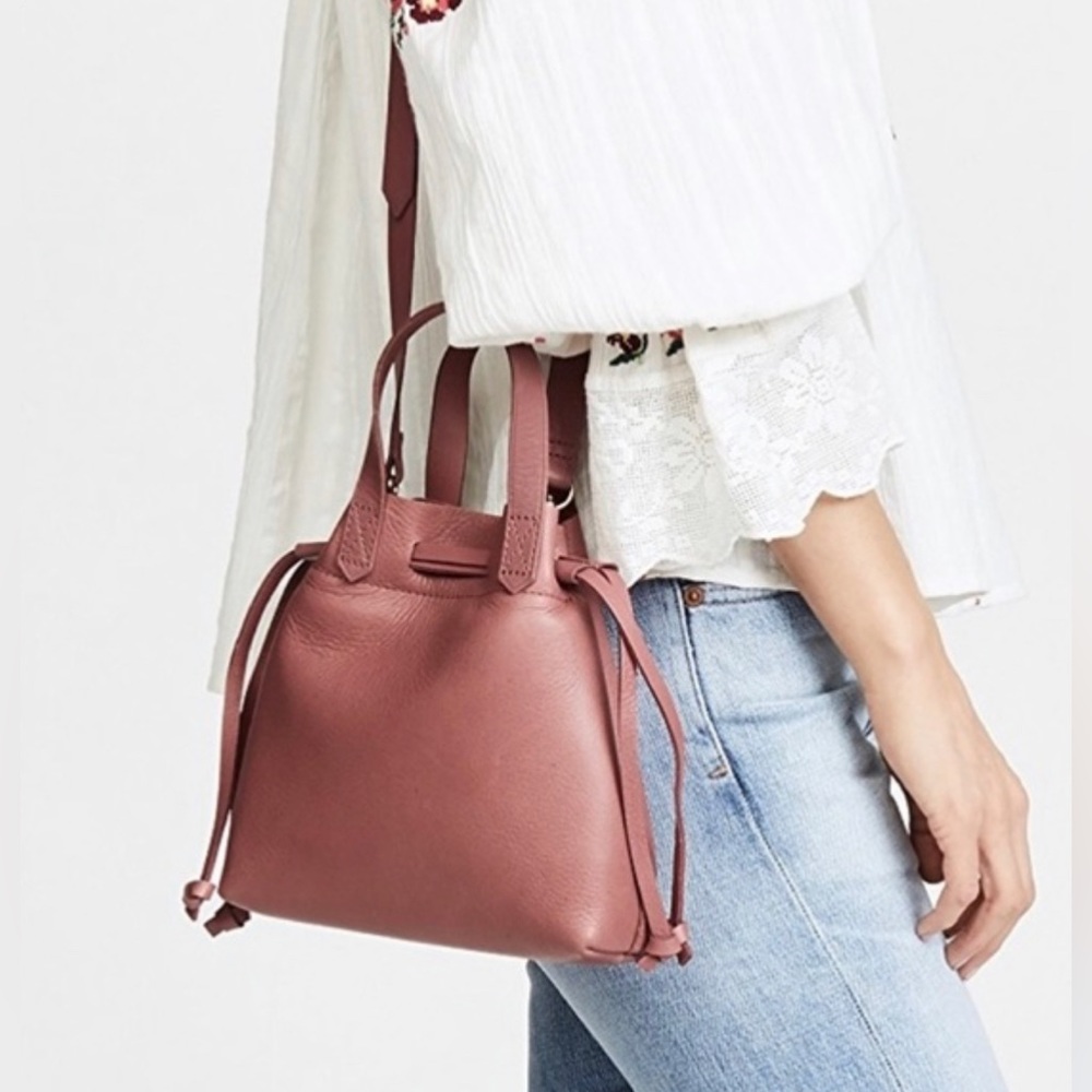 Madewell Mini Transport Leather Drawstring Tote in Mauve Pink